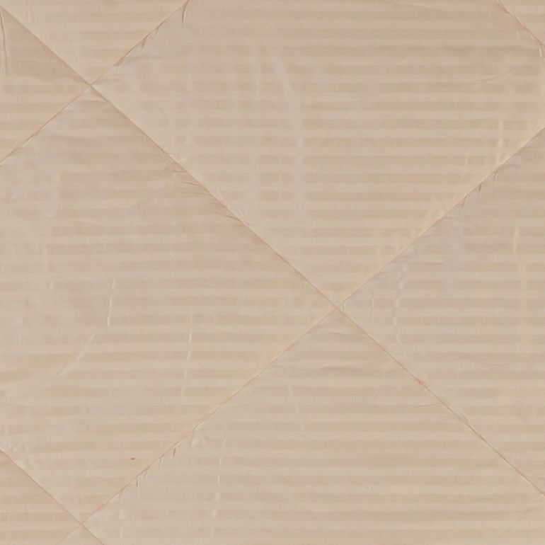 Beige Basics Sonata Winter Quilt