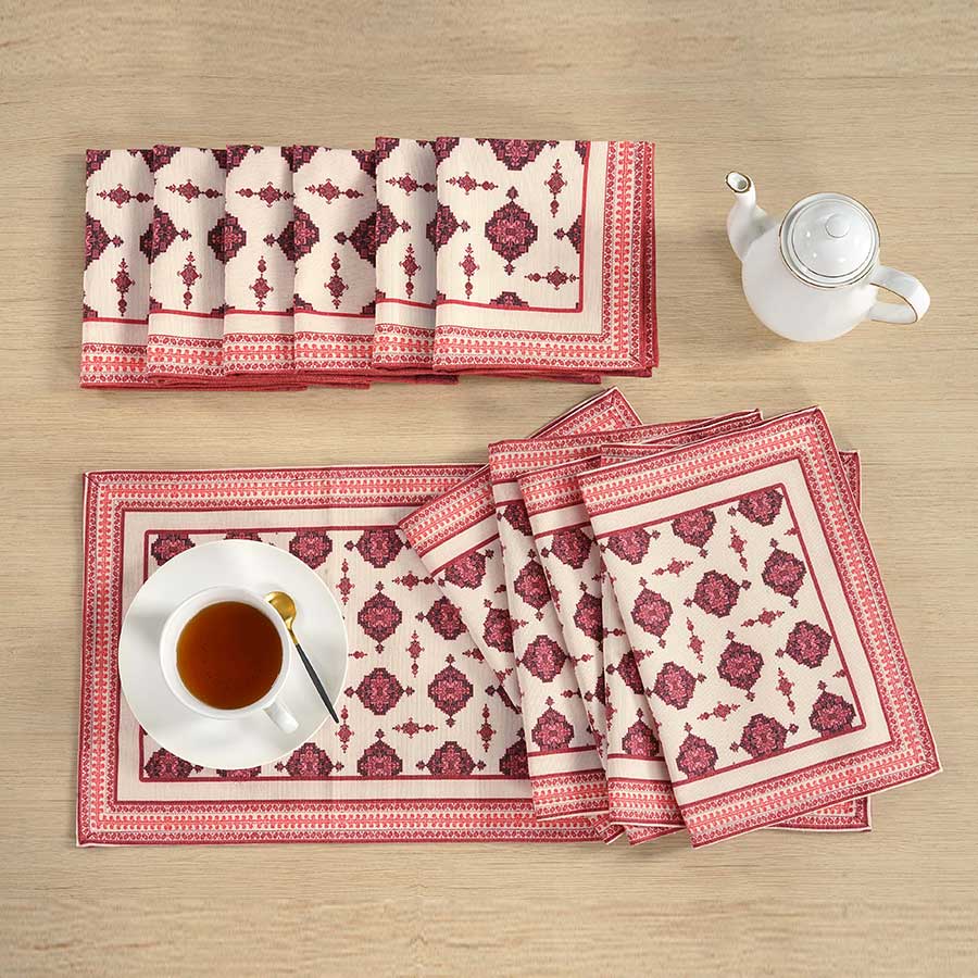 Set of 4 mts With 4 Napkins set